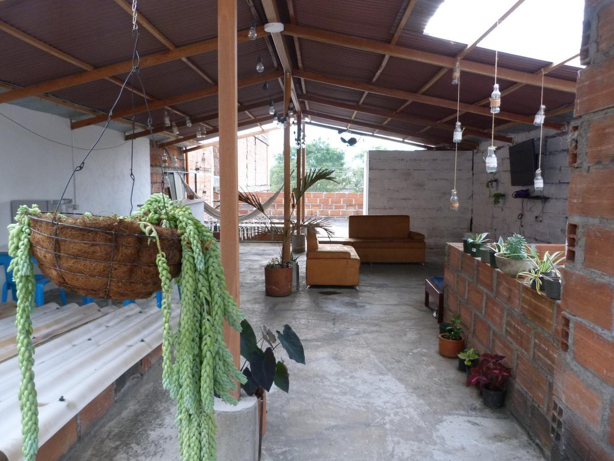 El Descanso Donde Sara Albergue Medellín Exterior foto